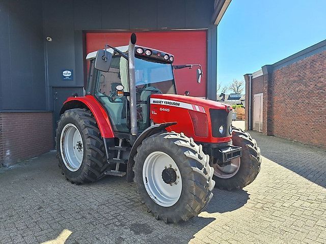 Massey Ferguson 6445 Traktor