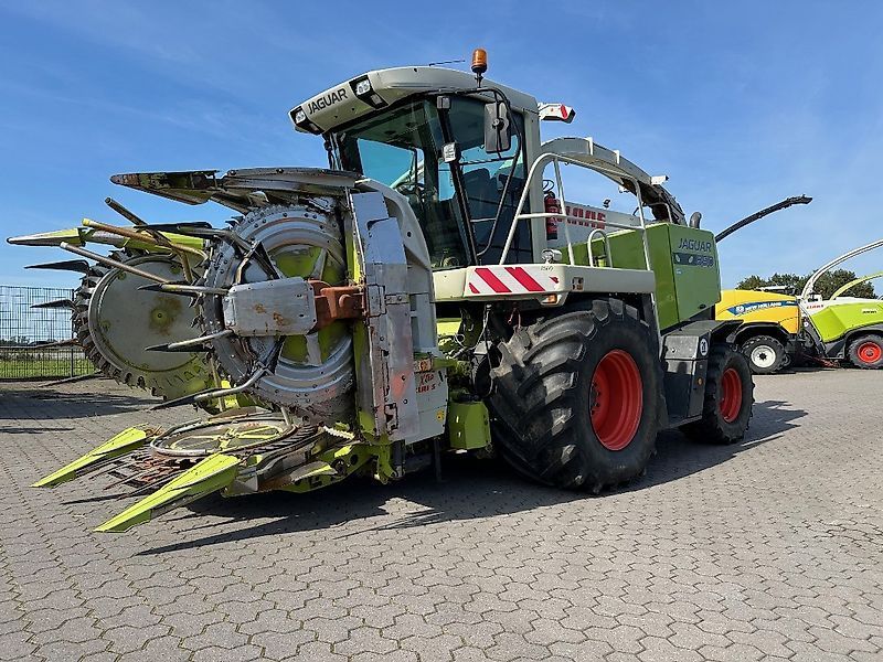 E-FARM: Claas Jaguar 850 - Sieczkarnia samobieżna - id SI8PUXH - 77 000 € - Rok produkcji: 2008 - Motogodziny: 4407,Moc silnika: 428,Niemcy