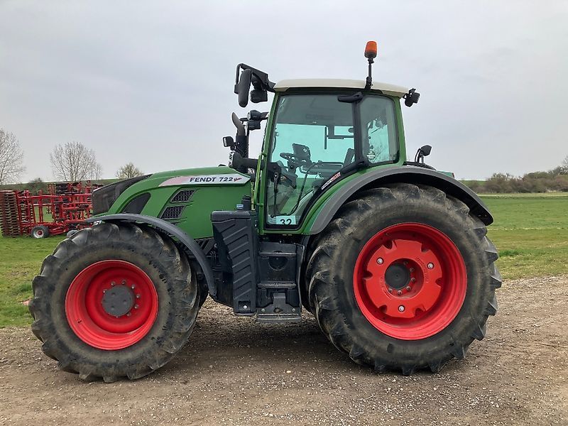 Fendt 722 Vario Profi Plus Trattore 99.900 €