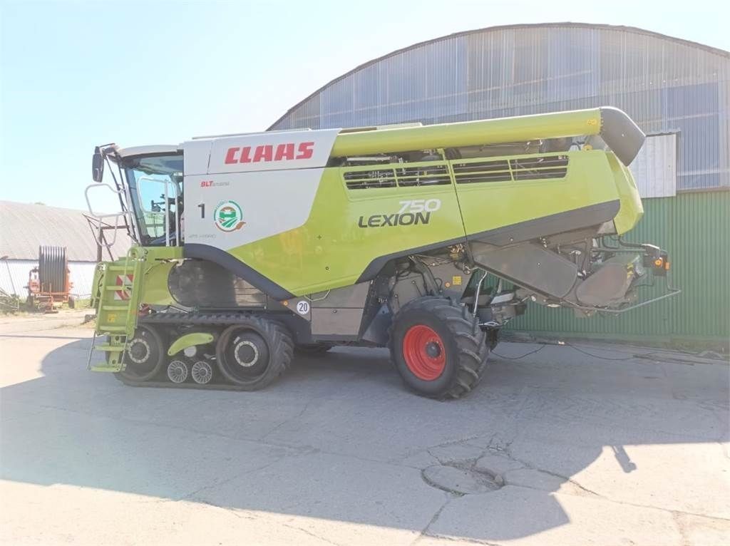 E-FARM: Claas Lexion 750 - Mähdrescher - id FVQCDKE - 168.000 € - Baujahr: 2016 - Abgelesene Motorstunden: 1.962,Motorleistung (PS): 435,Deutschland