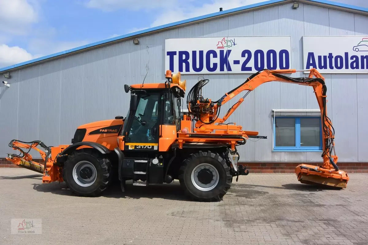E-FARM: JCB fastrac 3170 - Traktor - id 6PICSES - 59.900 € - Baujahr: 2008 - Abgelesene Motorstunden: 14.357,Motorleistung (PS): 175,Deutschland