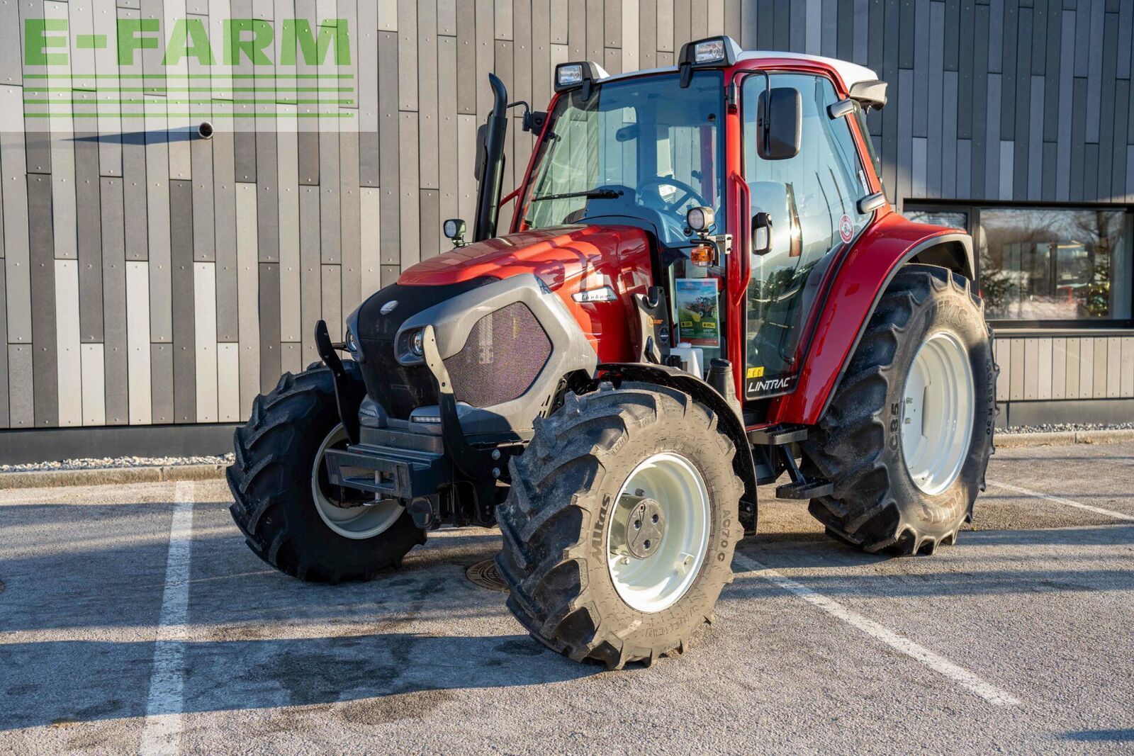 Lindner Lintrac 75 LS Tractor 64.347 EUR