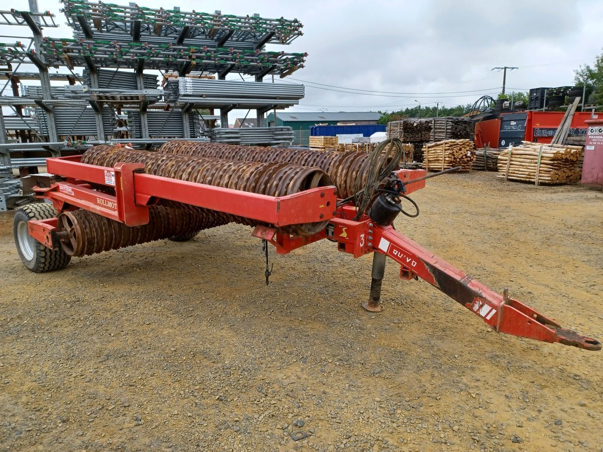 E-FARM: Quivogne rollmot 830 - Presses and roller - id I16QHNV - €7,900 - Year of construction: 2013 - France