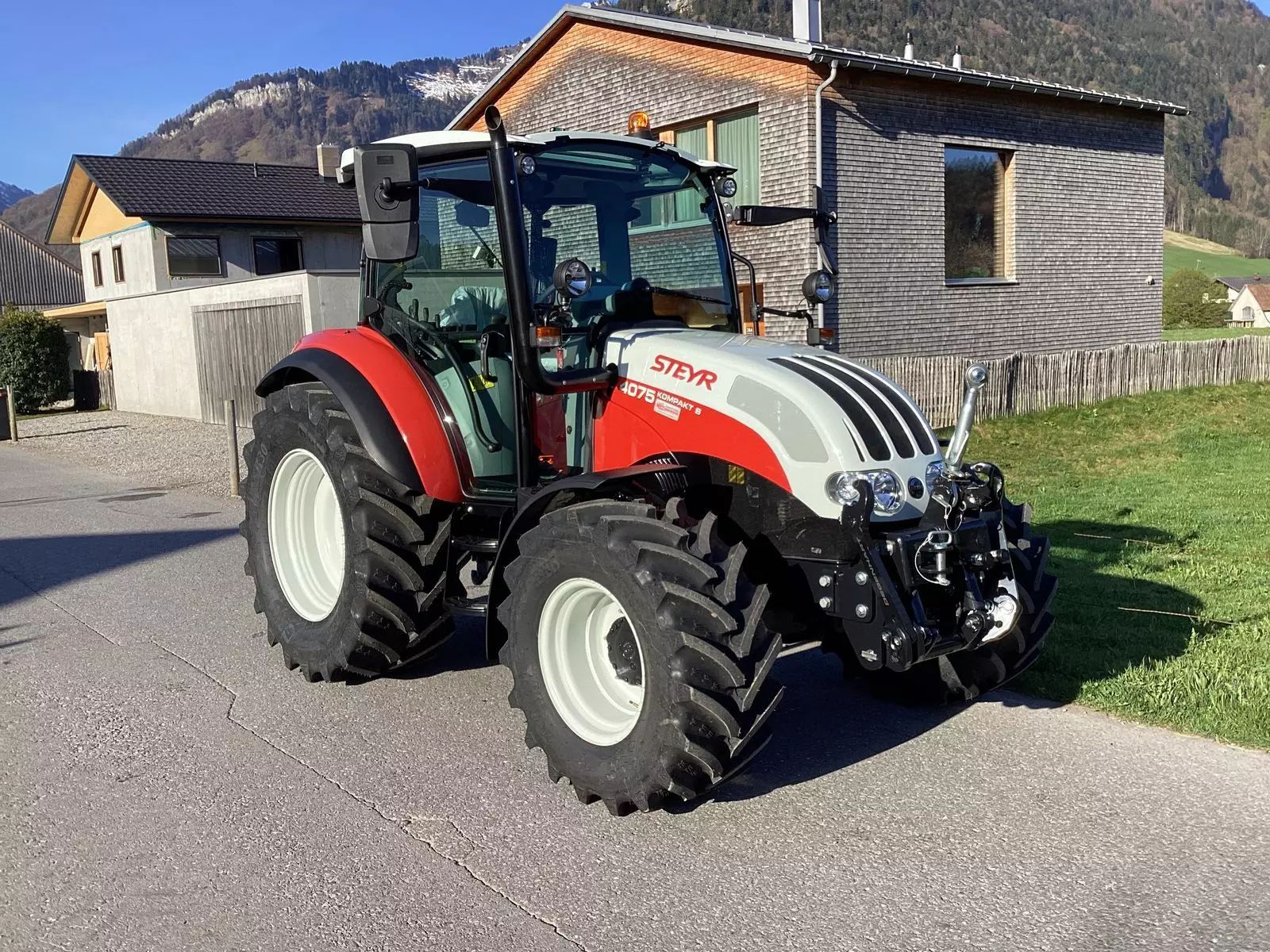 Steyr Kompakt 4075 Traktor 60 000 €