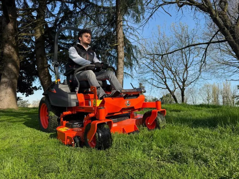 E-FARM: Kubota z4-541 rd - Lawn mower - id MRAPPMS - €11,500 - Year of construction: 2025 - Germany