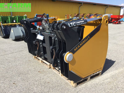 E-FARM: MAMMUT SC 240 XL - Silage cutter and feeder - id KIJFEPF - €9,900 - Year of construction: 2023