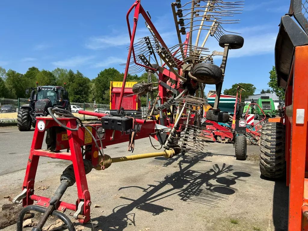 E-FARM: FELLA TS 1452 - Zgrabiarka pokosowa - id 8I6UW1X - 12 000 € - Rok produkcji: 2016 - Francja