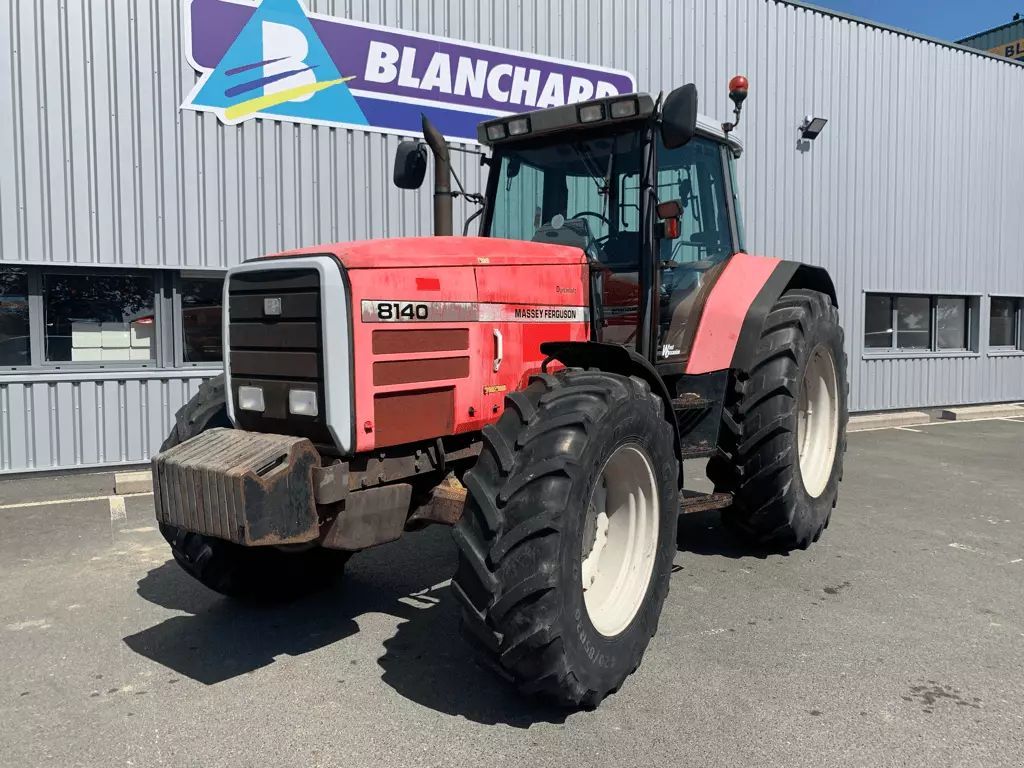 Massey Ferguson 8140 Traktor 16 000 €