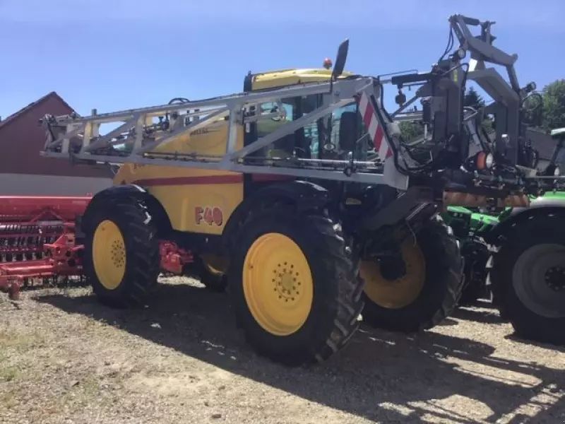 E-FARM: sonstige f40 - Sprayer - id TQ3ILPL - €35,000 - Year of construction: 2009 - Engine hours: 3,380,France