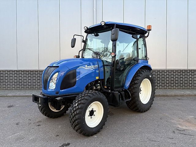 New Holland Boomer 50 Traktor