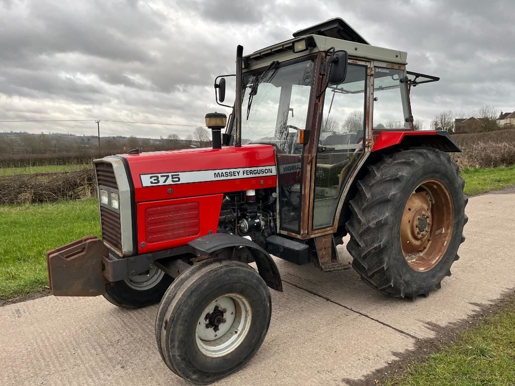 E-FARM: Massey Ferguson 375 - Traktor - id 95WDHJQ - 17.172 € - Produktionsår: 1989 - Motortimer: 2.517,Motoreffekt (HP): 67,Storbritanien
