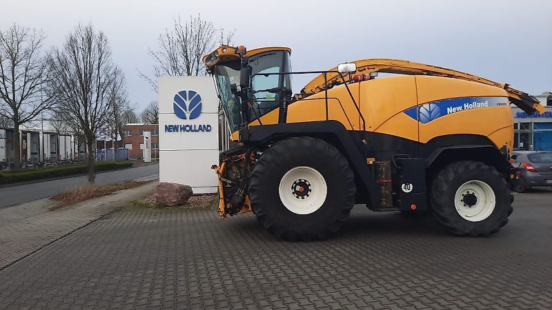 E-FARM: New Holland FR 9060 - Ensileuse automotrice - id Q3HBHAF - 50 000 € - Année: 2009 - Puissance du moteur (chevaux): 578,Allemagne