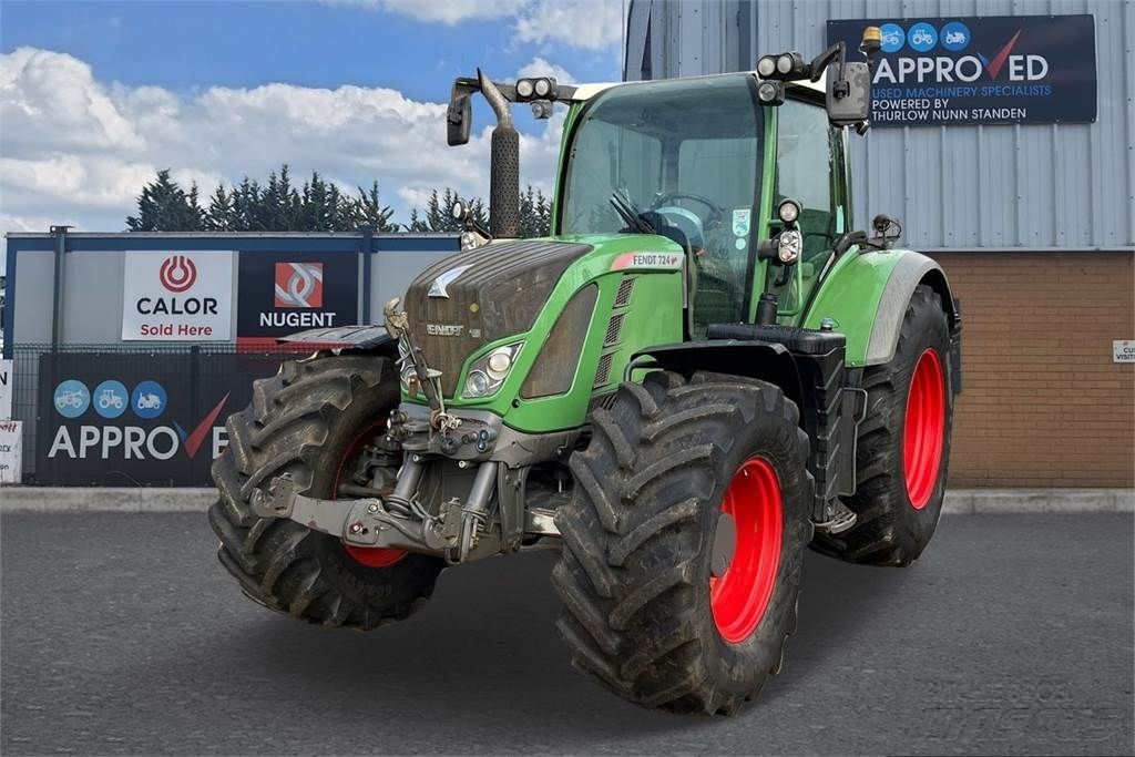E-FARM: Fendt 724 Vario - Traktor - id WUNGGCK - 81.569 € - Baujahr: 2014 - Abgelesene Motorstunden: 8.926,Motorleistung (PS): 240,Vereinigtes Königreich