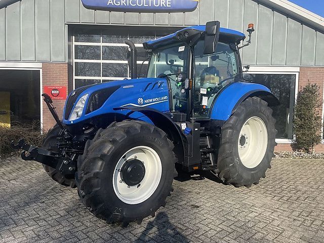 New Holland T6.180 DC Tractor