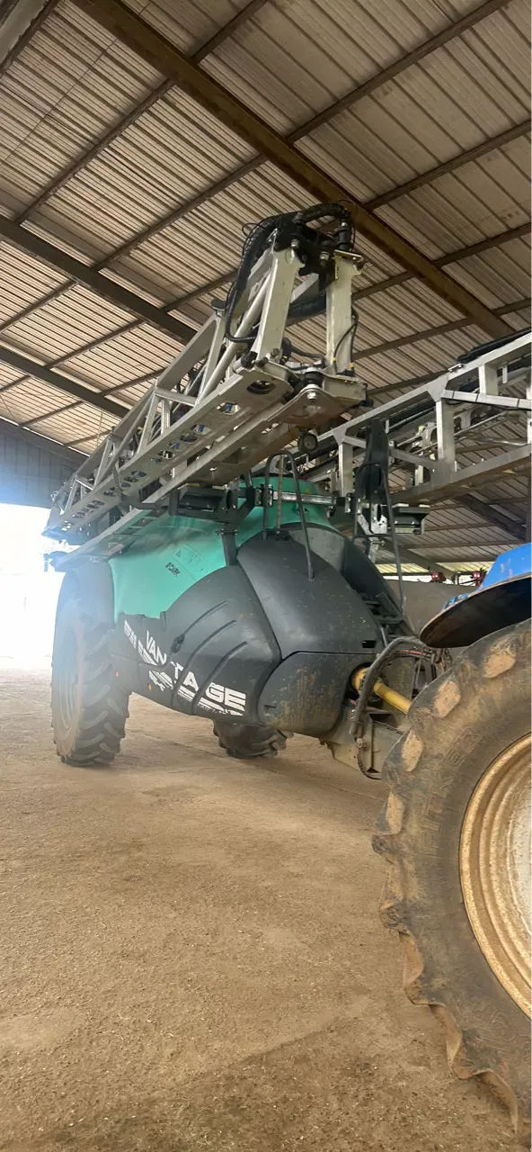 E-FARM: Berthoud vantage 5500 - Pulvérisateur - id A6GSDKD - 69 000 € - Année: 2019 - France