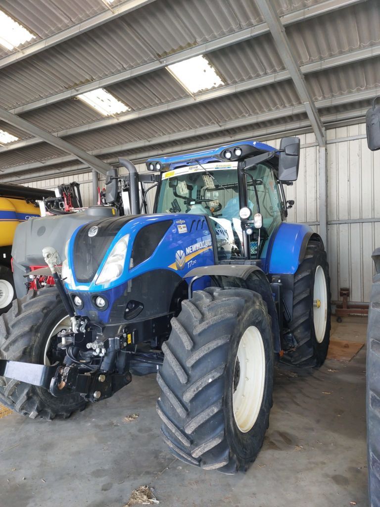 New Holland T7.210 Tractor 83.000 EUR