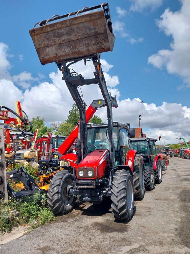 Massey Ferguson 6455 Tractor €45,000