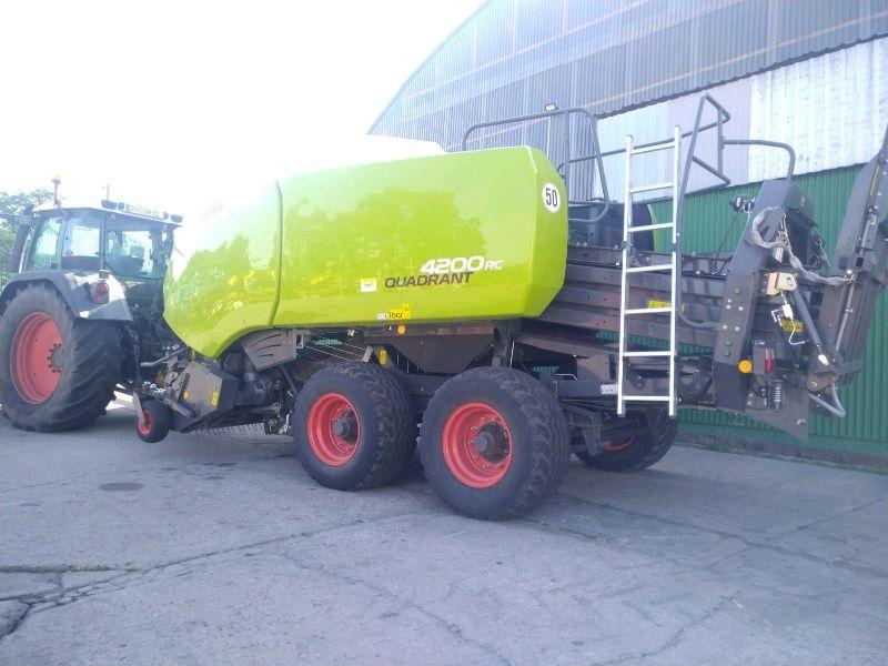 Claas Quadrant 4200 RC baler €77,000