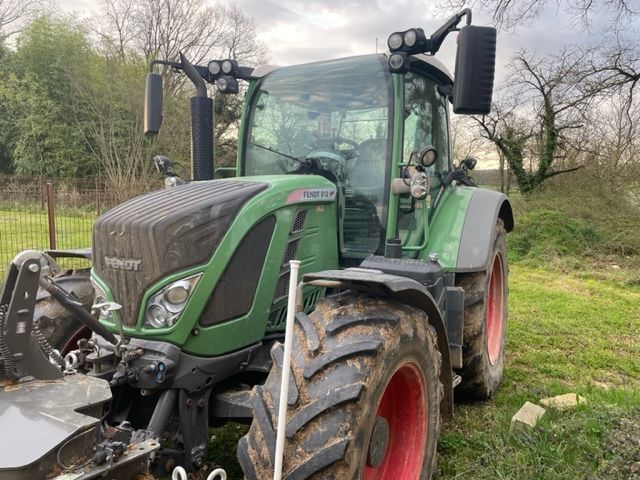 E-FARM: Fendt 512 Vario - Tractor - id MK1KTQV - 70.000 € - Año: 2014 - Horas: 5600,Potencia del motor: 125,Francia