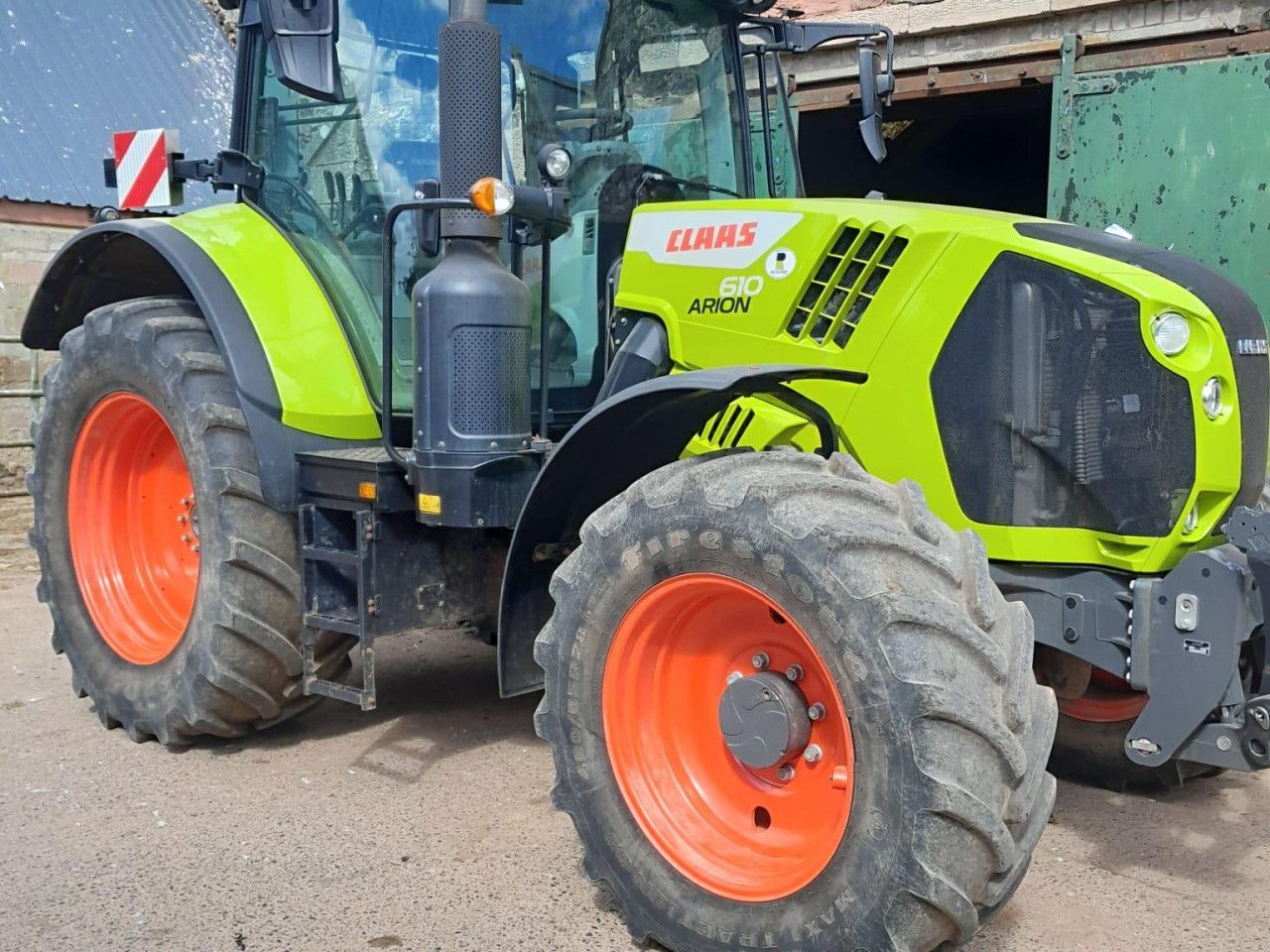E-FARM: Claas Arion 610 - Traktor - id MBCF3TA - 55.646 € - Baujahr: 2021 - Abgelesene Motorstunden: 4.500,Motorleistung (PS): 145,Vereinigtes Königreich