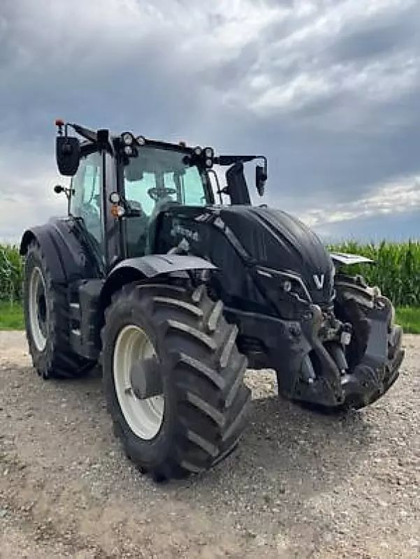 E-FARM: Valtra T254 - Tractor - id 3UDR9DH - Year of construction: 2021 - Engine hours: 3,700,France
