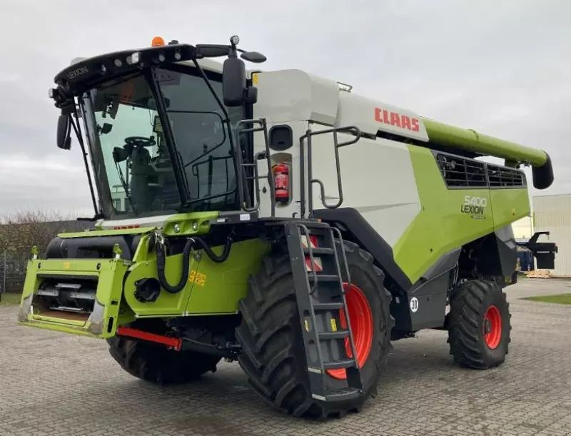E-FARM: Claas Lexion 5400 - Cosechadora - id B1YQLJG - Año: 2021 - Horas: 654,Potencia del motor: 354,Alemania