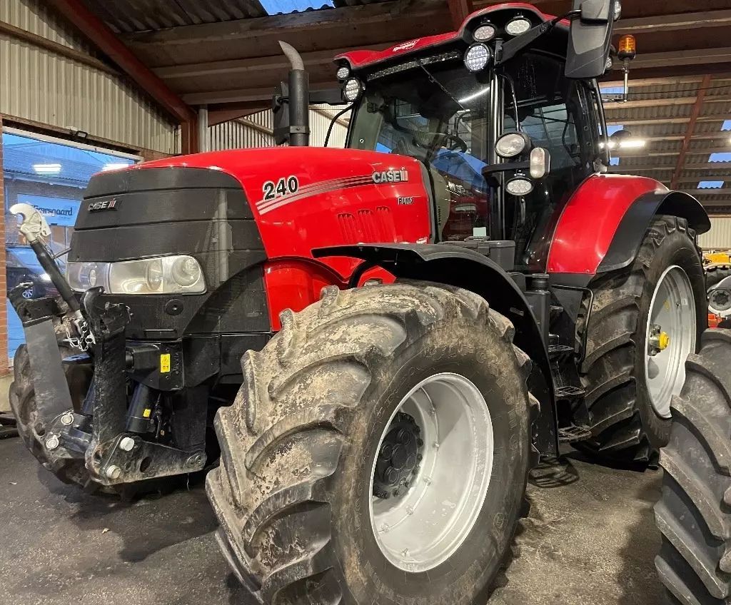 Case IH Puma 240 CVX Tractor €110,425