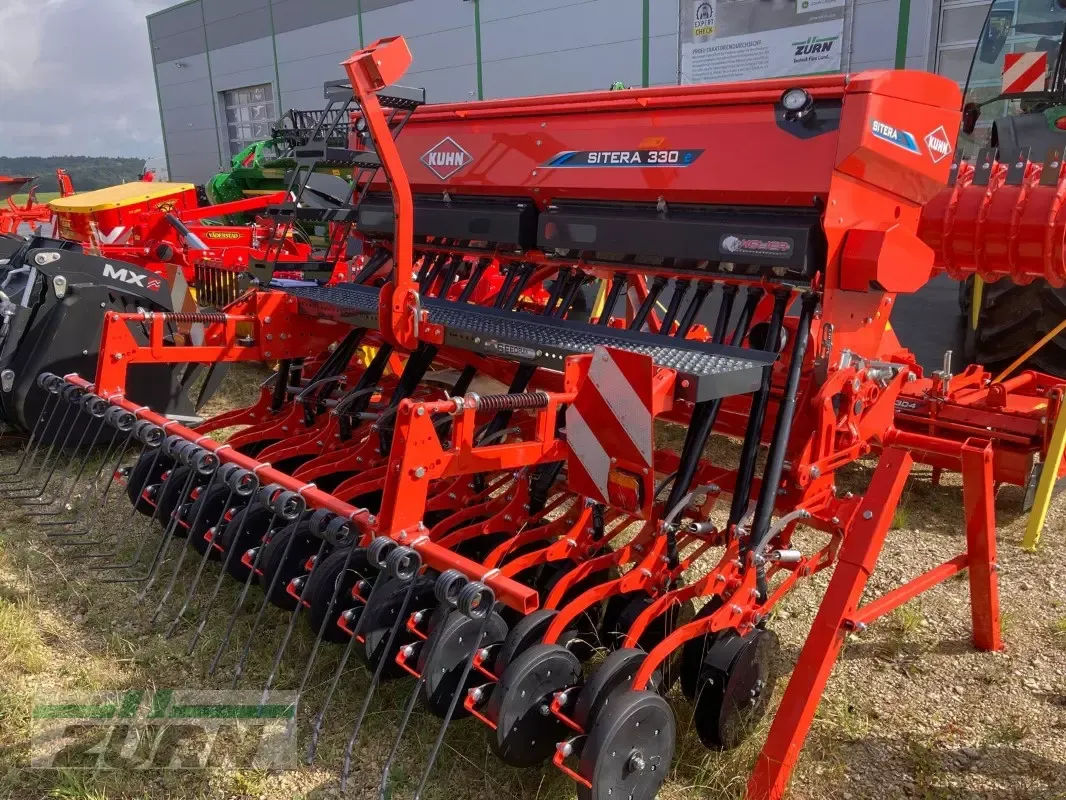 E-FARM: Kuhn Sitera 330-20 E - Siewnik do użytków zielonych - id VJXNIZF - 21 999 € - Rok produkcji: 2023 - Niemcy