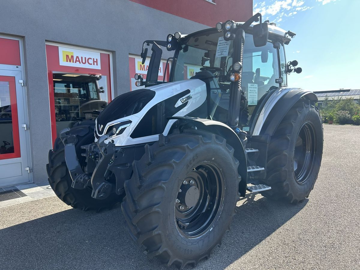 E-FARM: Valtra G135 - Tractor - id 6JKPGQF - Year of construction: 2024 - Engine hours: 5,Engine power (HP): 135,Austria