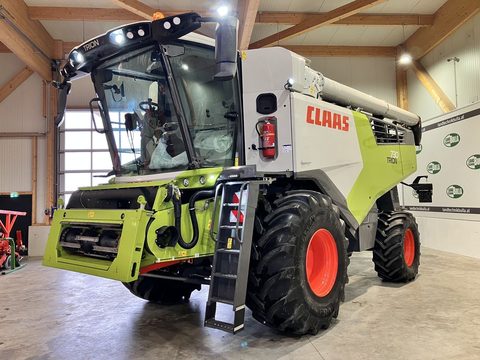 Claas Trion 730 Combine harvester €312,500