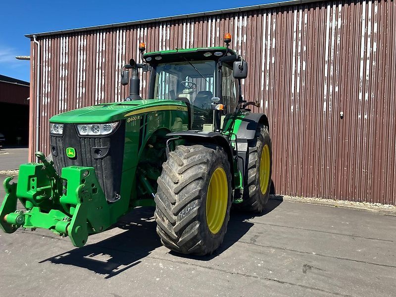 E-FARM: John Deere 8400 R - Traktorius - id TMMQUVS - 210 422 € - Gamybos metai: 2017 - Variklio darbo valandos: 3 405,Danija