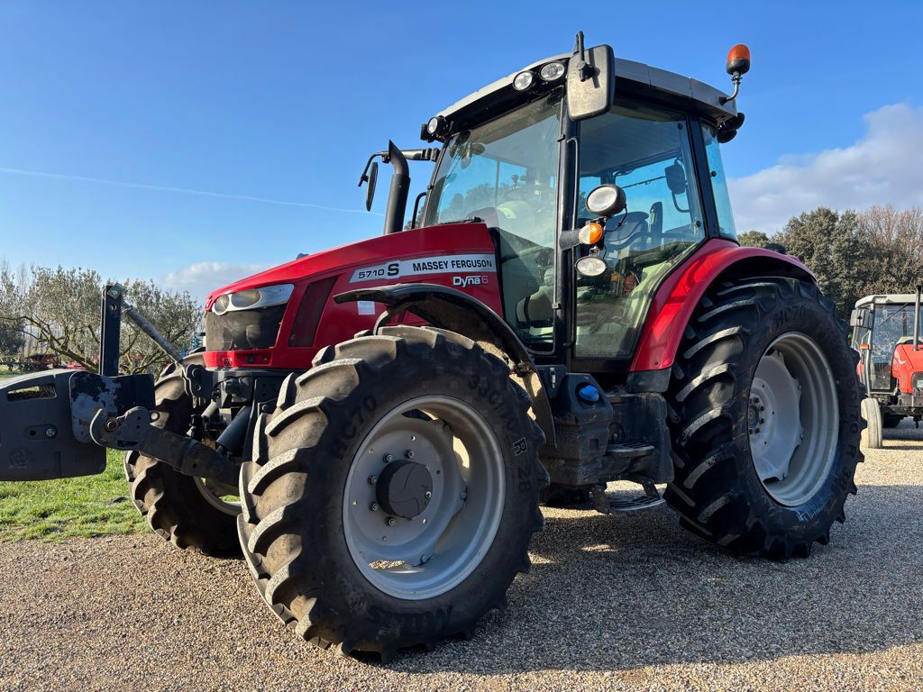 Massey Ferguson 5710 Tractor 58.000 €