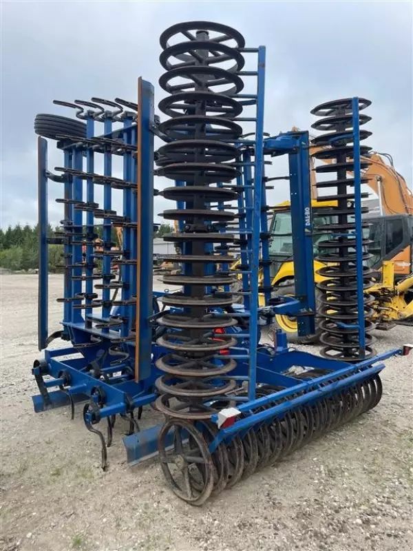 E-FARM: DAL-BO cultilift 800 - Drilling machine combination - id UAU4J77 - €15,817 - Year of construction: 2017 - Denmark