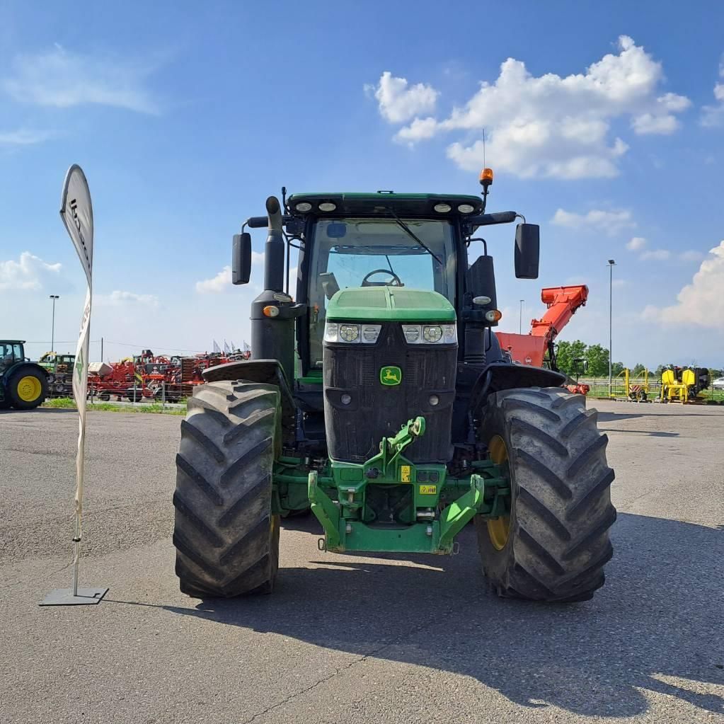 E-FARM: John Deere 7310 R - Tractor - id NMMYZAM - €115,000 - Year of construction: 2018 - Engine hours: 8,321,Engine power (HP): 310,Italy