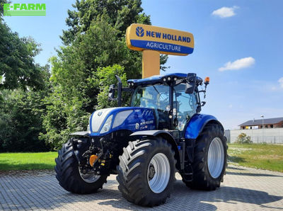 E-FARM: New Holland T7.225 - Tractor - id AGAN5PR - €98,890 - Year of construction: 2017 - Engine hours: 2,826,Engine power (HP): 205,Germany