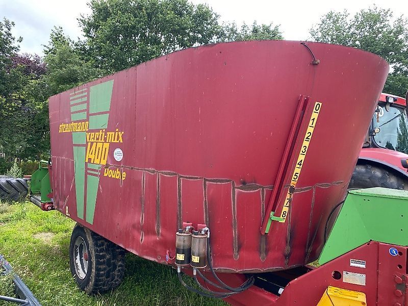 E-FARM: Strautmann verti-mix 1400 double - Mélangeurs d'alimentation - id QHYELEV - 7 500 € - Année: 2012 - Allemagne