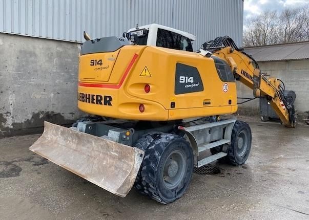 Liebherr a914 compact Excavadora de ruedas