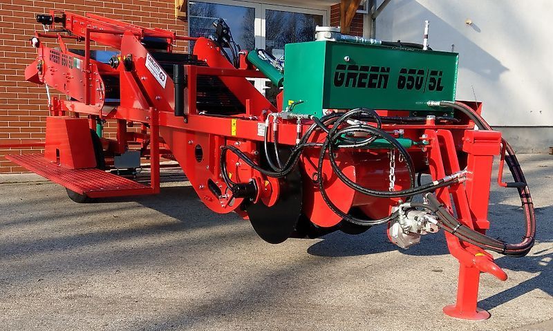 E-FARM: carlotti 650/ 5l green ; süsskartoffelroder ; batata ( auch krautschlaeger, rollensortierer und pflanzmaschinen) - Kartoffelroder - id QC3I5WZ - 26.700 € - Baujahr: 2024 - Motorleistung (PS): 40,Ungarn