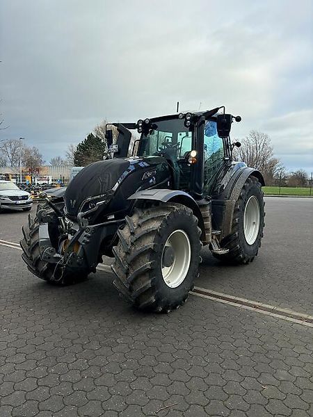 E-FARM: Valtra T175 - Traktor - id 5MQTFWK - 115 000 € - Rok produkcji: 2022 - Motogodziny: 1288,Moc silnika: 175,Niemcy