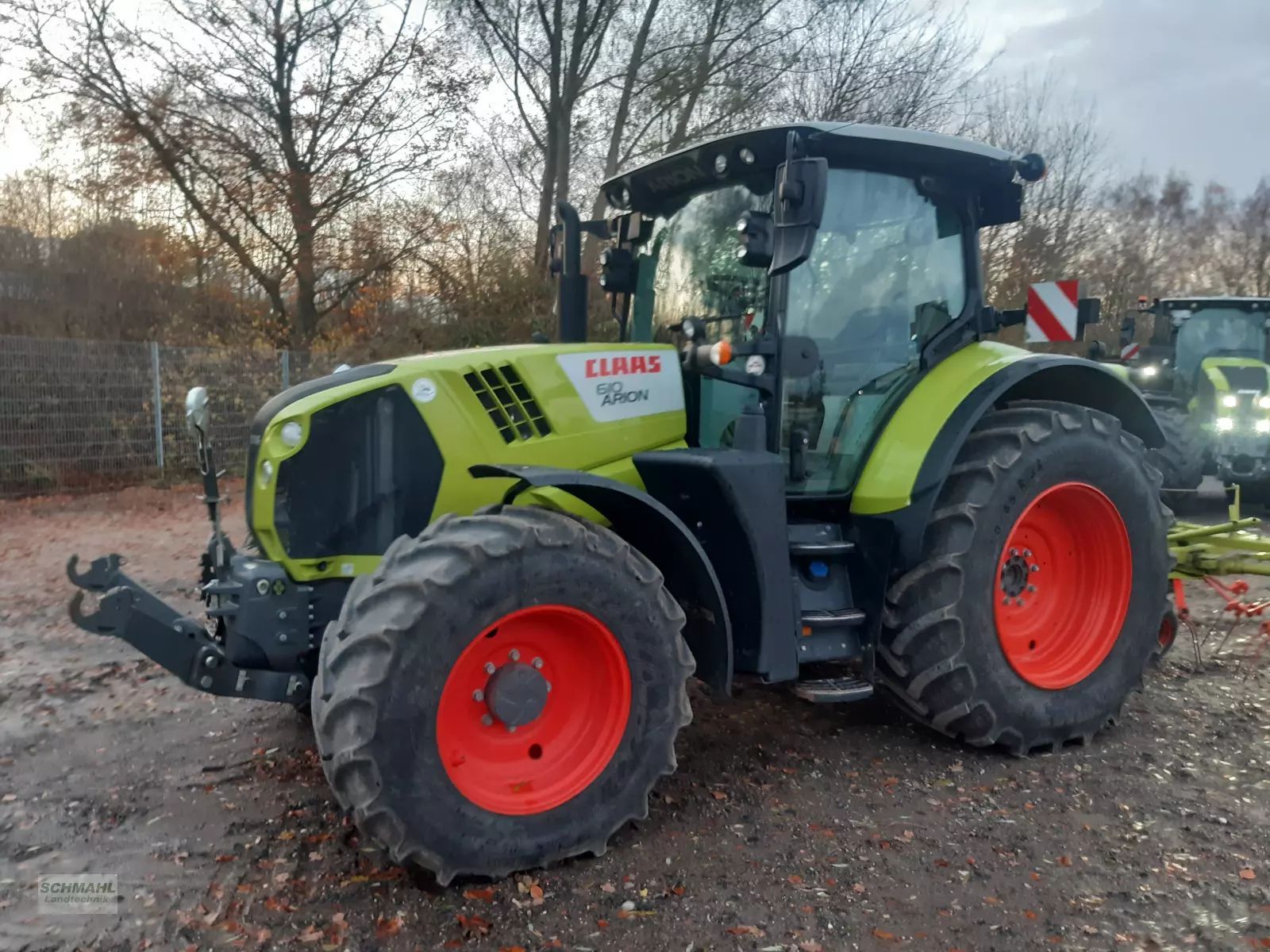 E-FARM: Claas Arion 610 - Tractor - id SZAMBY4 - €68,000 - Year of construction: 2019 - Engine hours: 1,967,Engine power (HP): 143,Germany