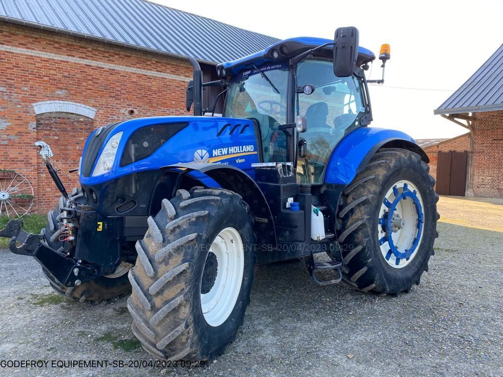 E-FARM: New Holland T7.230 - Traktor - id JHWCWNS - Baujahr: 2017 - Abgelesene Motorstunden: 3.710,Motorleistung (PS): 200,Frankreich