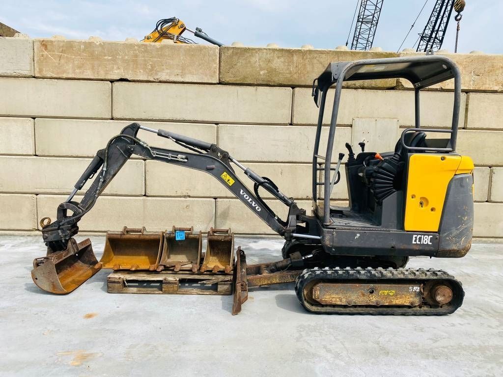 VOLVO ec 18 c Mini excavator €16,500
