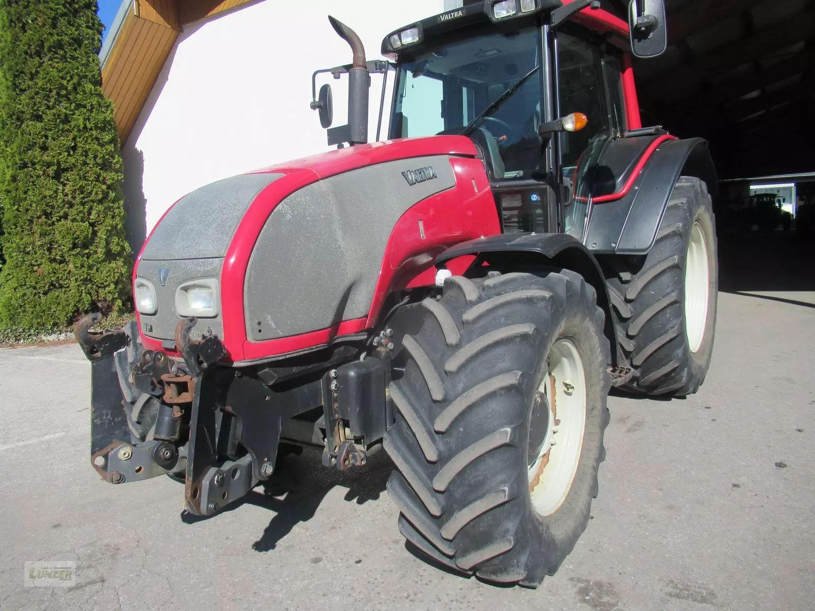 E-FARM: Valtra T191 HiTech - Tractor - id YKKKJKF - 55.000 € - Año: 2007 - Horas: 7350,Potencia del motor: 190,Austria