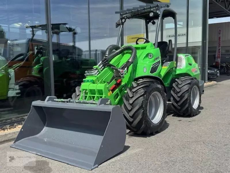 Avant 860i teleskopradlader kompaktlader nur 665 h bj 2023 Kerekes rakodógép 57 999 EUR