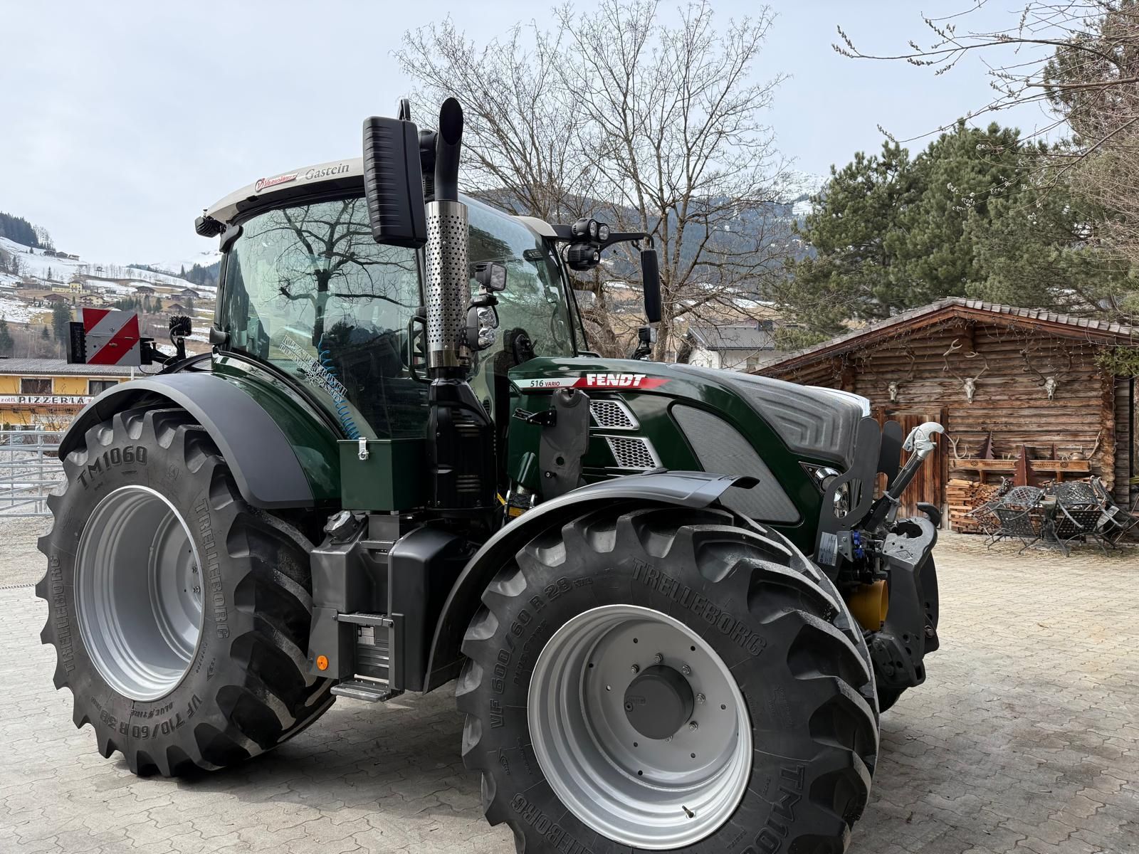 Fendt 513 Vario Profi Traktorius 199 000 €