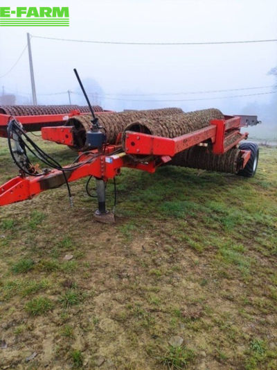 E-FARM: Quivogne rollmot 830 - Presses et rouleaux - id WBTF3PG - 10 500 € - Année: 2018