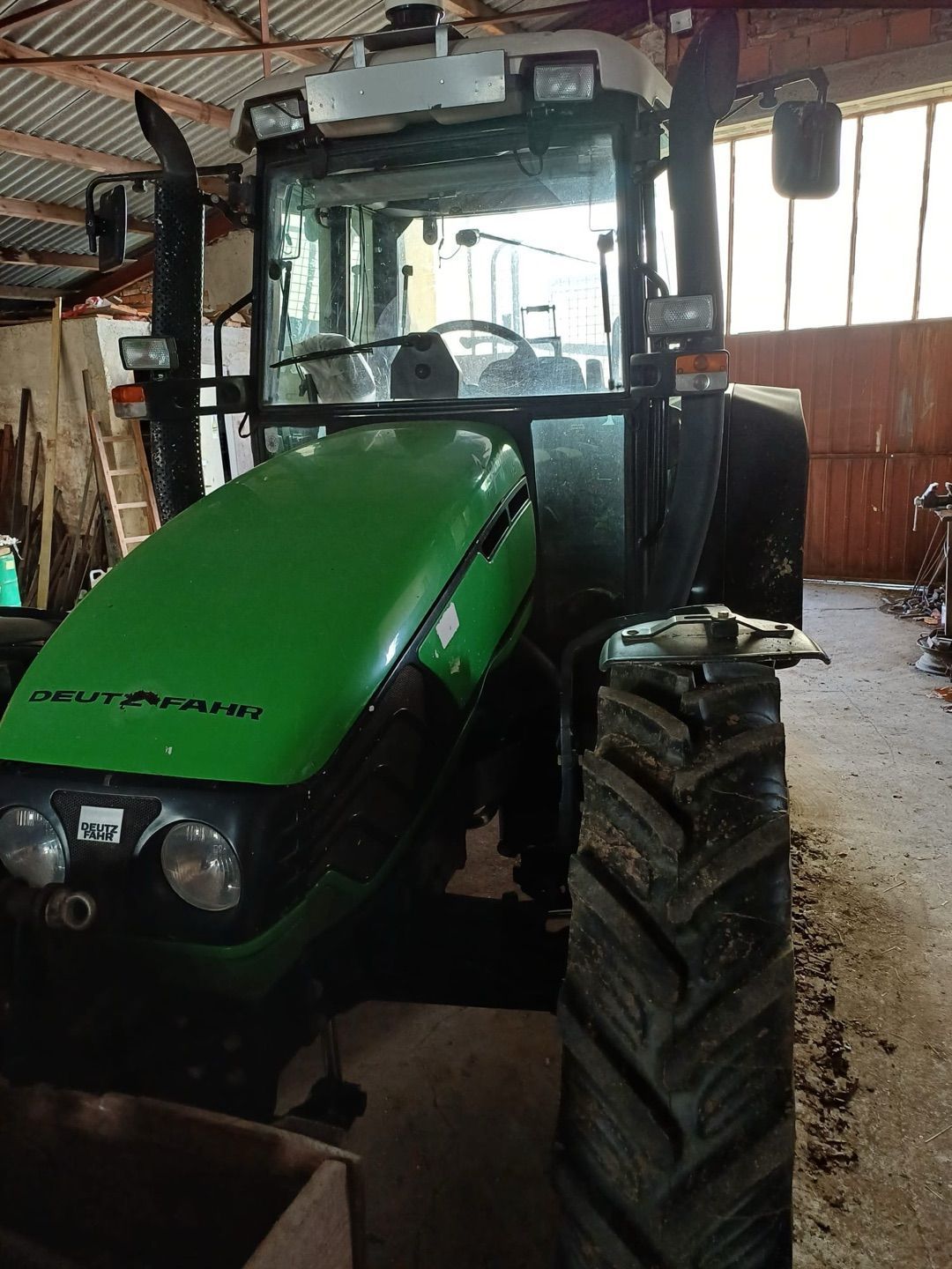 E-FARM: Deutz-Fahr Agroplus 85 - Tractor - id WPZ53EK - €24,336 - Year of construction: 2001 - Engine hours: 1,Engine power (HP): 85,Austria