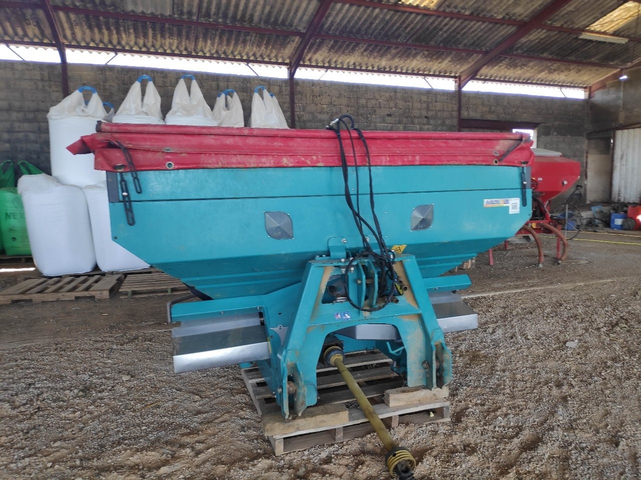 Sulky-Burel dx30 fertiliserspreaders €8,000