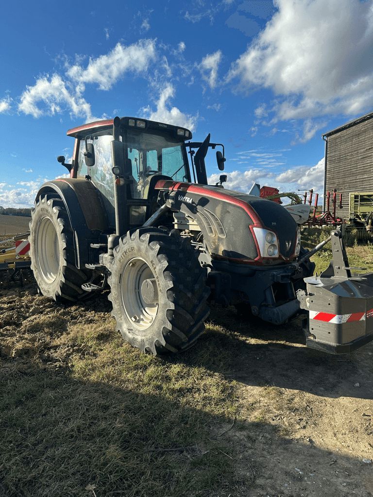 Valtra T 213 Tractor €45,000