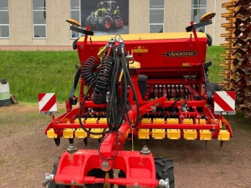 E-FARM: väderstad sämaschine rapid 300s - Drillmaschine - id 2BG2LDJ - 55.000 € - Baujahr: 2023 - Abgelesene Motorstunden: 90,Deutschland